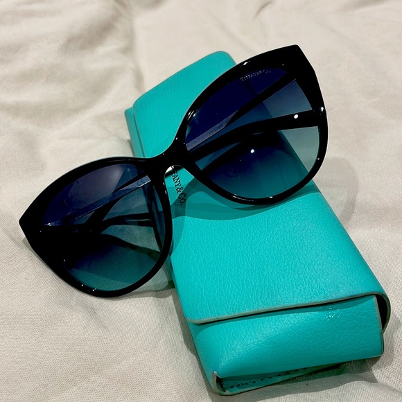 Tiffany & Co. Accessories - Tiffany Cat Eye Sunglasses